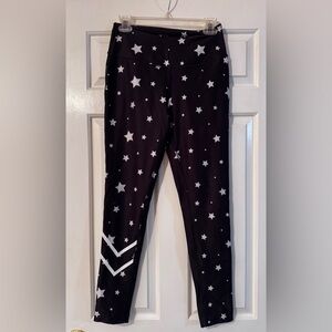 Mondetta Black Star Pattern Leggings - So fun! EUC